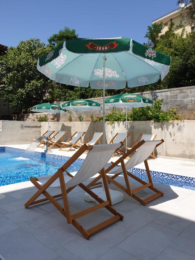 Grejm Lux Family Apartments Петровац Экстерьер фото